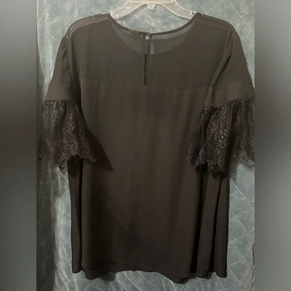 Women's Worthington 1X Lace Sleeve Sheer Blouse - Picture 5 of 8